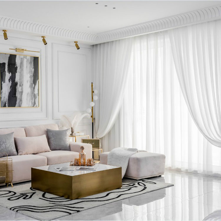 Düz Tül Perdeler Evinizin Ambiyansını ve İşlevselliğini Nasıl Dönüştürebilir?